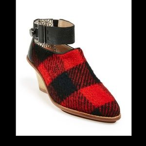 Matt Bernson Saint Denis Red Wool Plaid Booties Shoes 7.5